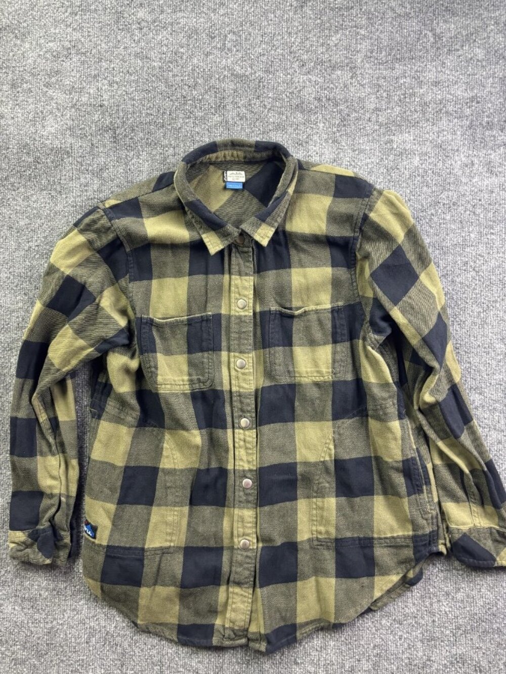 KAVU Shirt Womens XL Green Plaid Flannel Long Sleeve Snap Front Pockets Outdoor